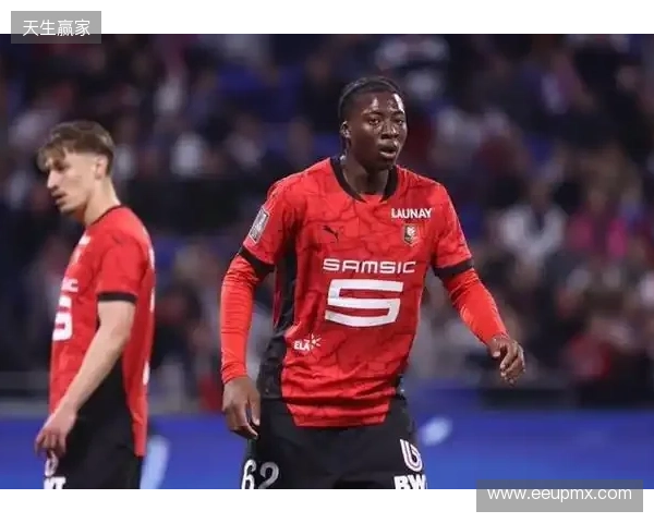 卫报记者：曼联考虑加强对雷恩前锋梅特的追求，身价3000万欧左右